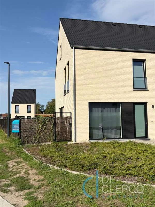 Huis te huur in Sint-Amandsberg – 1/10
