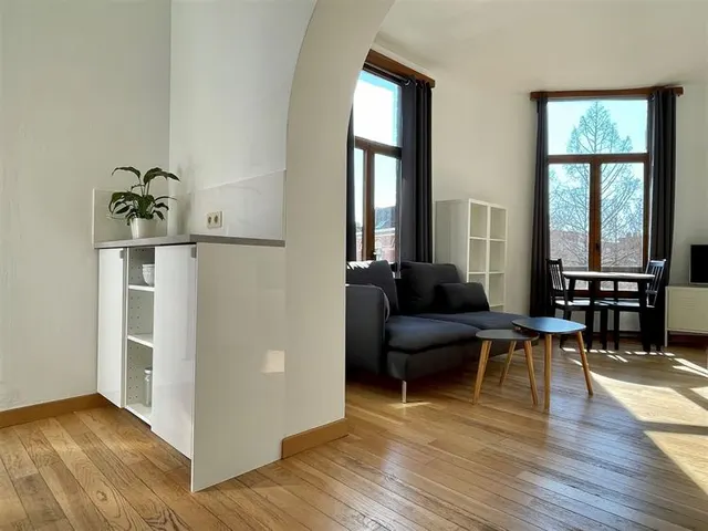 Studio te huur in Schaerbeek – 1/10