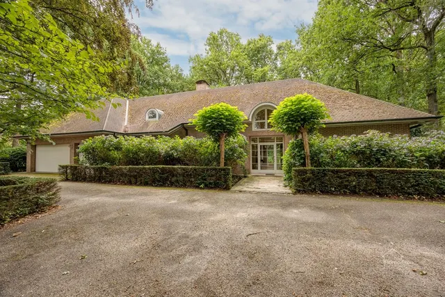 Huis te koop in Kapellen – 1/10