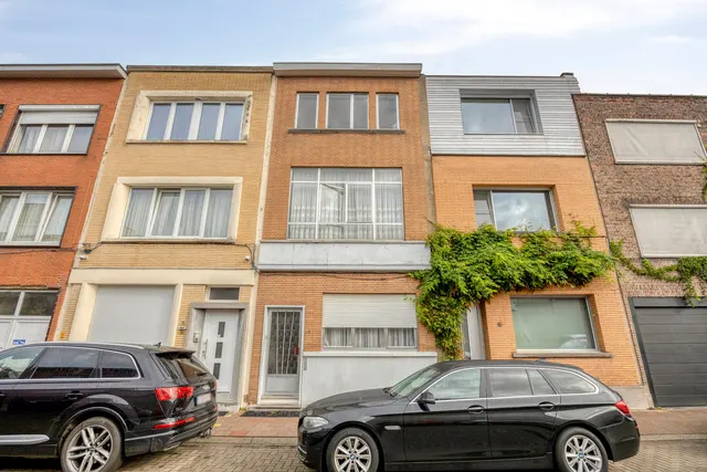 Rijwoning à vendre à Deurne – 1/10