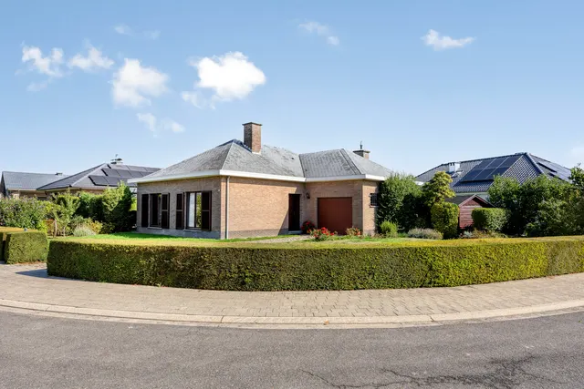 Huis te koop in Melsele – 1/10