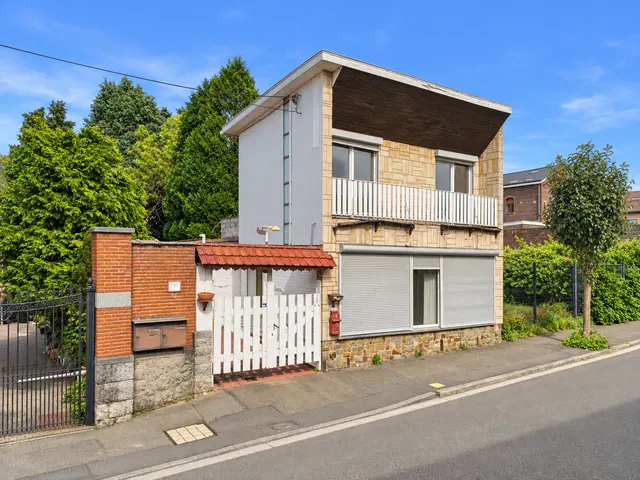 Huis te koop in La Louvière – 1/10