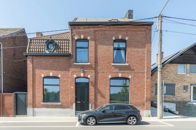Huis te koop in Fontaine-l'Eveque – 1/10