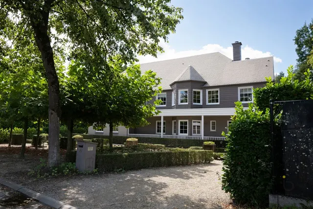 Villa à vendre à Zoersel – 1/10