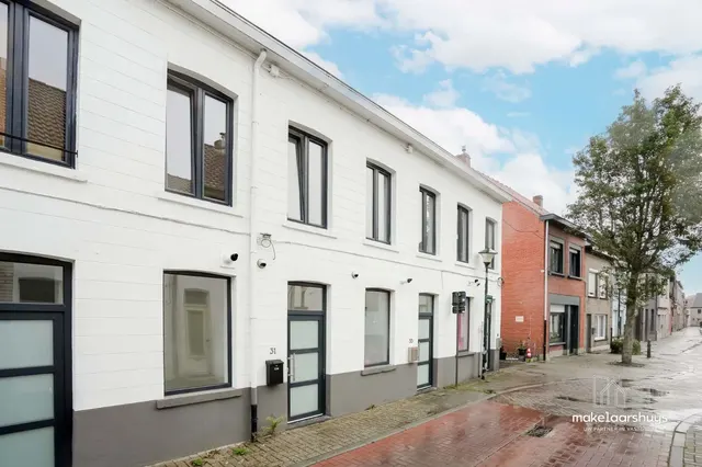House for sale in Eeklo – 1/10