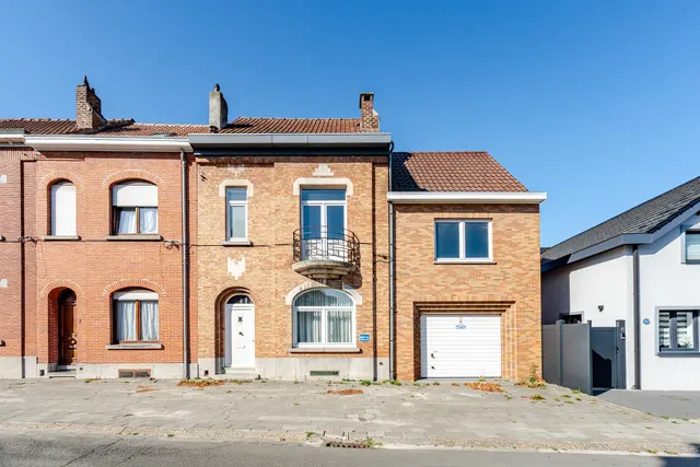 Huis à vendre à Sint-Pieters-Leeuw – 1/10