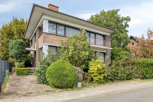 Huis te koop in Halle – 1/10
