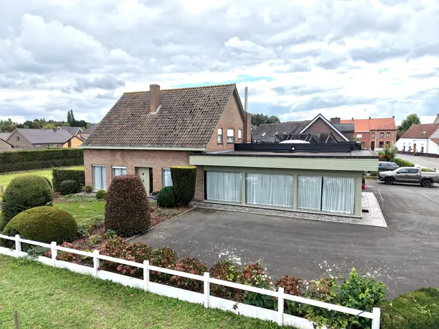 Villa te koop in Zingem – 1/10