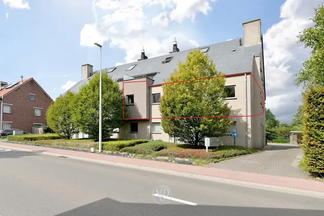 Appartement te koop in Merelbeke – 1/10
