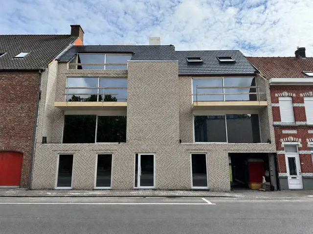 Appartement te koop in Olsene – 1/8
