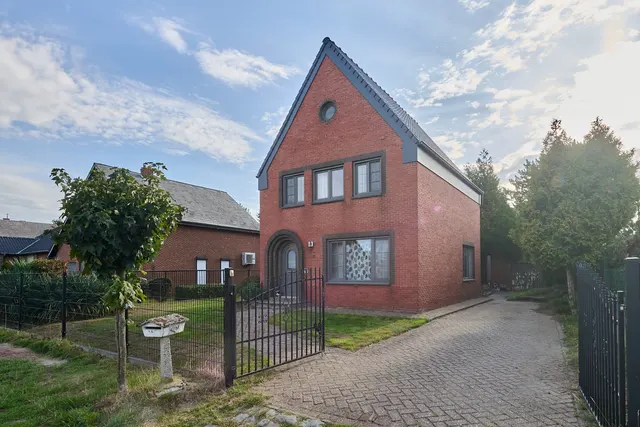 Huis te koop in Lommel – 1/10