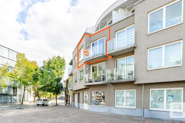 Appartement te koop in Roeselare – 1/10