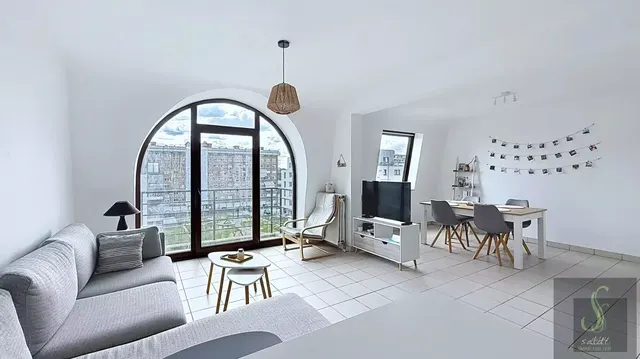 Appartement te koop in La Louvière – 1/10