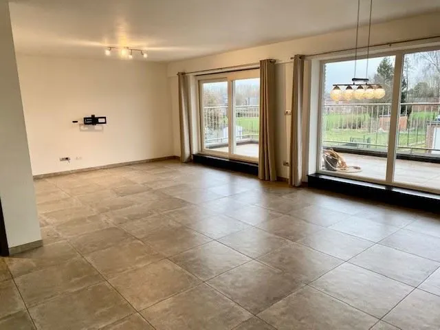 Appartement à louer à Outer – 1/7