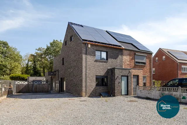 Huis te koop in Genk – 1/10
