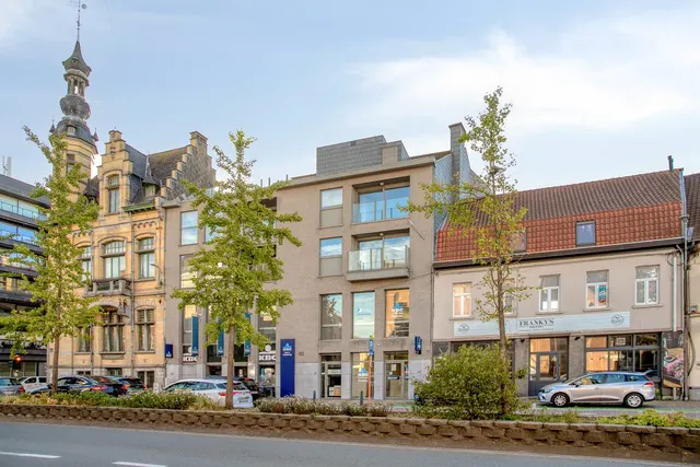 Appartement te koop in Wevelgem – 1/10