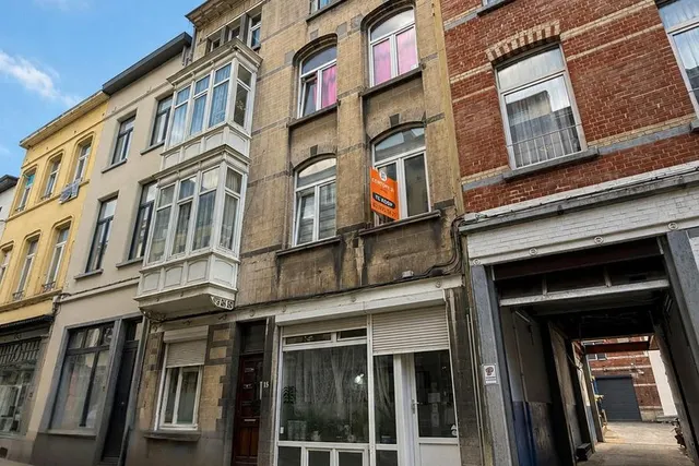 Appartement te koop in Schaerbeek – 1/7