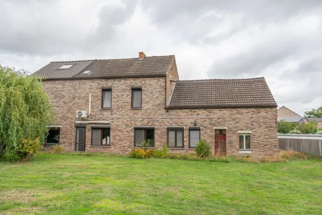 Maison à vendre à Pont-à-Celles – 1/10