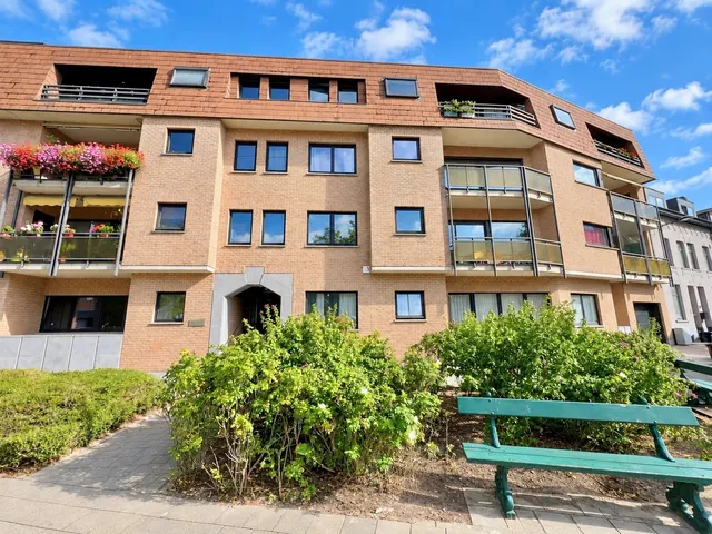 Appartement te huur in Woluwe-Saint-Pierre – 1/10