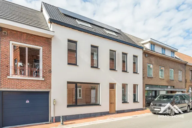 Huis te koop in Moerbeke – 1/10