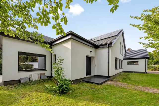 Villa te koop in Oostakker – 1/10