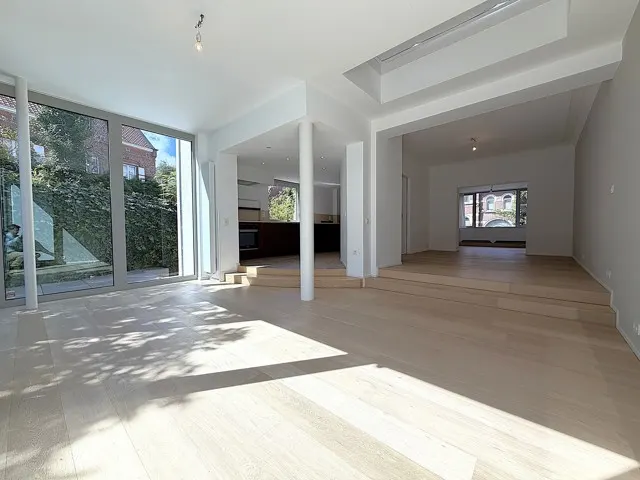 Huis te huur in Uccle – 1/10