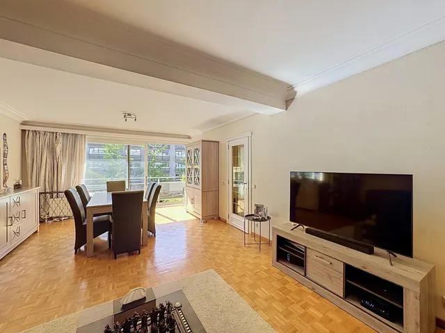 Appartement te koop in Jette – 1/10