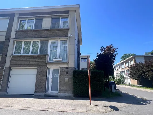 Huis te koop in Evere – 1/10
