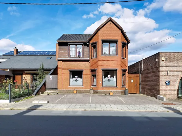 Maison à vendre à Sambreville – 1/10