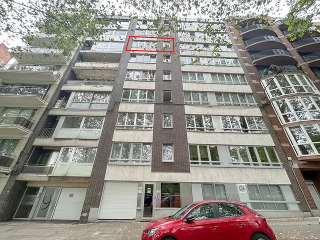 Appartement te koop in Charleroi – 1/10