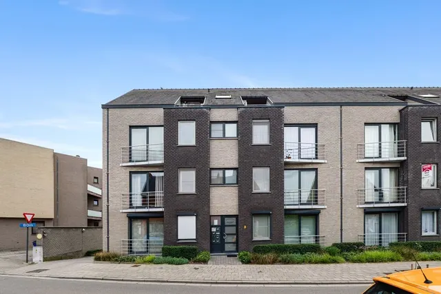 Appartement te koop in Sint-Truiden – 1/10