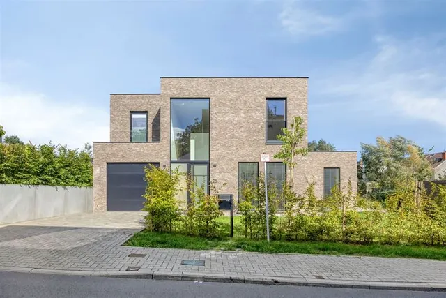 Huis te koop in Sint-Genesius-Rode – 1/10
