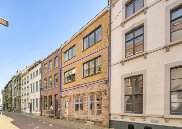 Appartement te koop in Maaseik – 1/10
