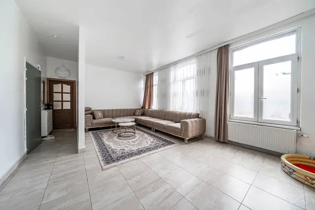 Appartement te koop in Brussels – 1/8
