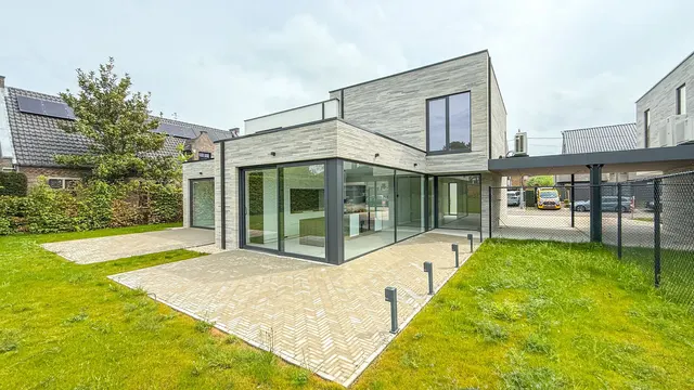 House for sale in Heusden-Zolder – 1/10