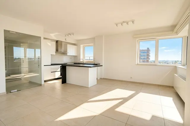 Appartement te koop in Evere – 1/10