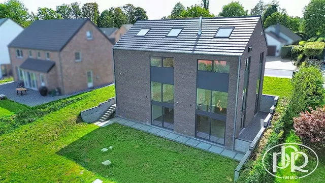 Huis te koop in Limal – 1/10