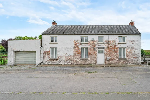 Huis te koop in Leuze-en-hainaut – 1/10