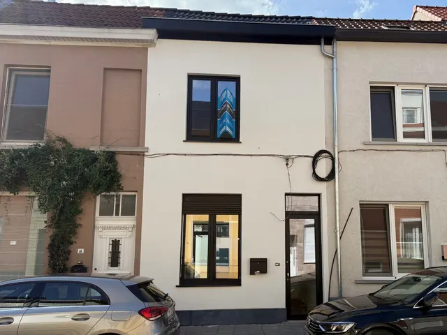 Woning te koop in Sint-Amandsberg – 1/10