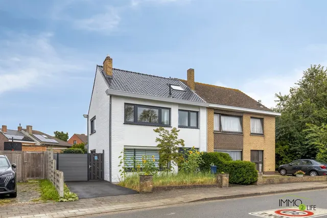 Maison à vendre à Sint-Andries – 1/10