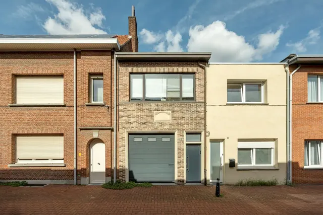 Huis te koop in Hemiksem – 1/10