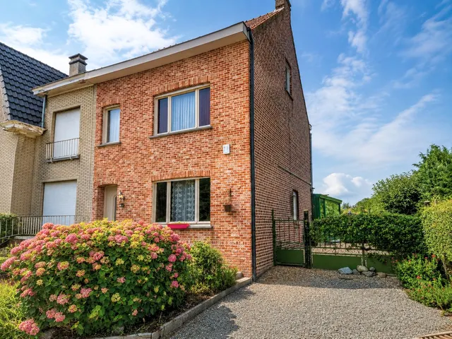 Huis te koop in Lierde – 1/10