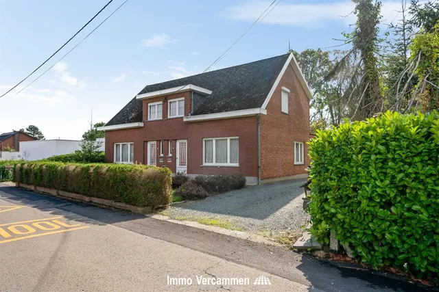 Huis te koop in Putte – 1/10