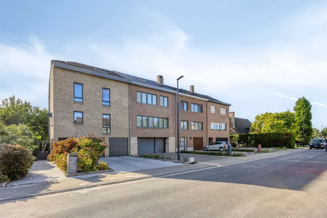 Maison à vendre à Sint-Pieters-Leeuw – 1/10
