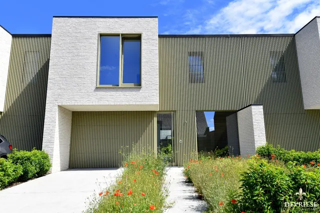House for sale in Gullegem – 1/10