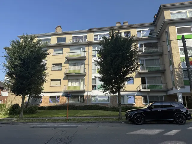 Appartement te koop in La Louvière – 1/10