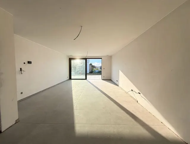 Appartement te koop in Maaseik – 1/10