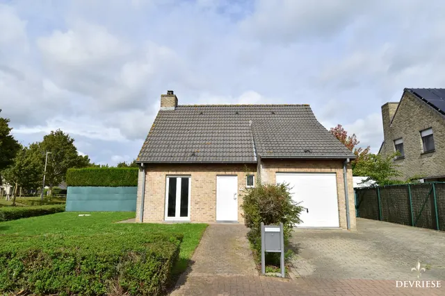 House for sale in Gullegem – 1/10