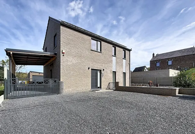Huis te koop in Voneche – 1/10