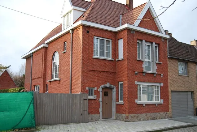 Huis te koop in Roeselare – 1/10